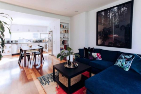 Townhouse close to Tennis & MCG with free parking